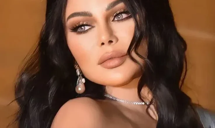 صورة بها الفنانة اللبنانية هيفاء وهبي ضمن الحديث عن قصة وحكاية وتفاصيل سكس هيفاء وهبي في البانيو