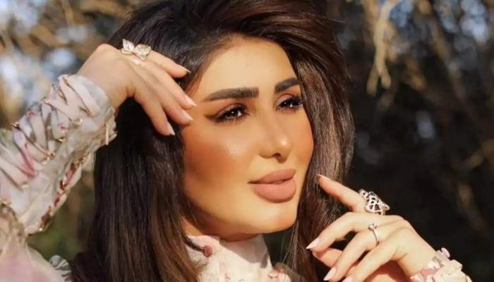 صورة بها الفنانة الكويتية هنادي الكندري ضمن الحديث عن سكس هنادي الكندري