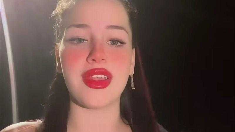 فيديو تسريب نور تفاحه المنتشر: القصة والتفاصيل الكاملة 3 صورة بها الراقصة المصرية نور تفاحه ضمن الحديث عن سكس نور تفاحه الفن والجمال